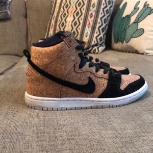 Nike SB Dunk High in Cork